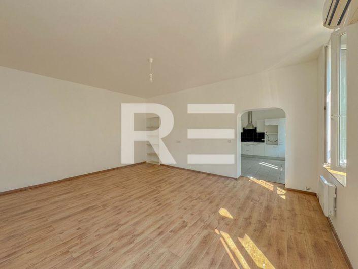 Image No.3-Appartement de 2 chambres à vendre à Saint-Gilles