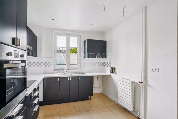 Image No.12-3 Bed Apartment for sale