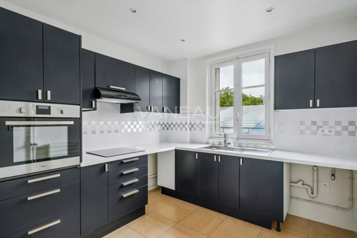 Image No.13-3 Bed Apartment for sale