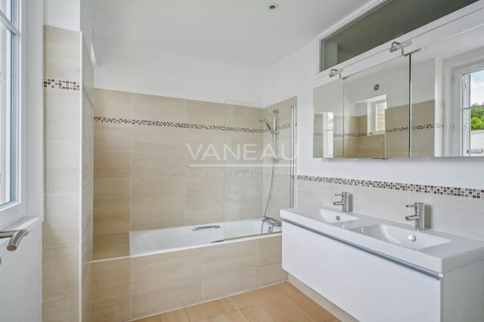 Image No.16-3 Bed Apartment for sale