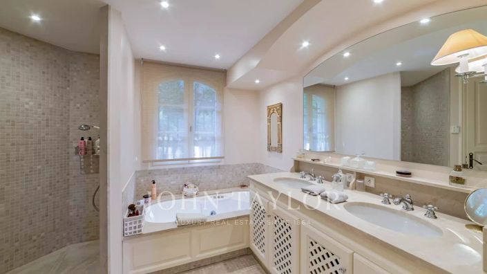 Image No.14-Maison de 4 chambres à vendre à Mougins