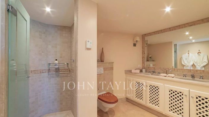 Image No.17-Maison de 4 chambres à vendre à Mougins