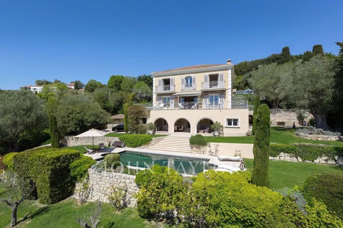 Image No.1-4 Bed House for sale