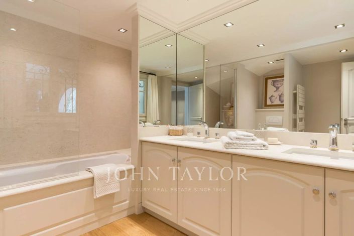 Image No.16-4 Bed House for sale