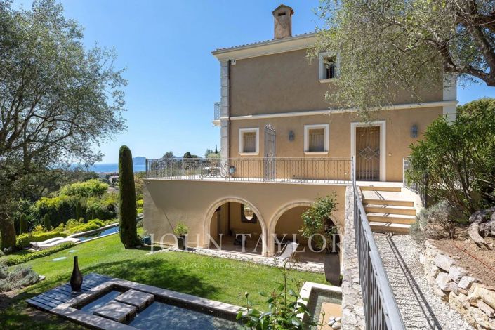 Image No.3-4 Bed House for sale