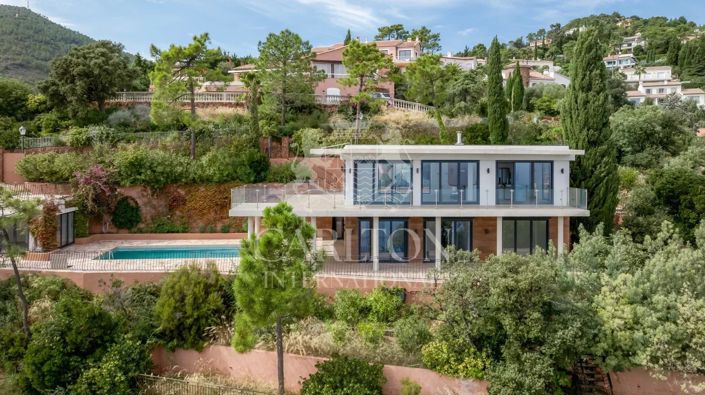 Image No.18-4 Bed House for sale