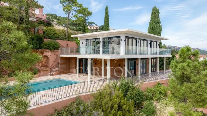 Image No.21-4 Bed House for sale