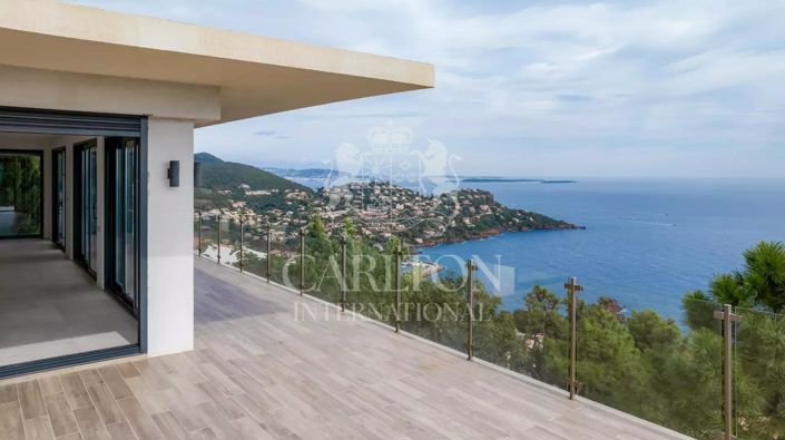 Image No.3-4 Bed House for sale