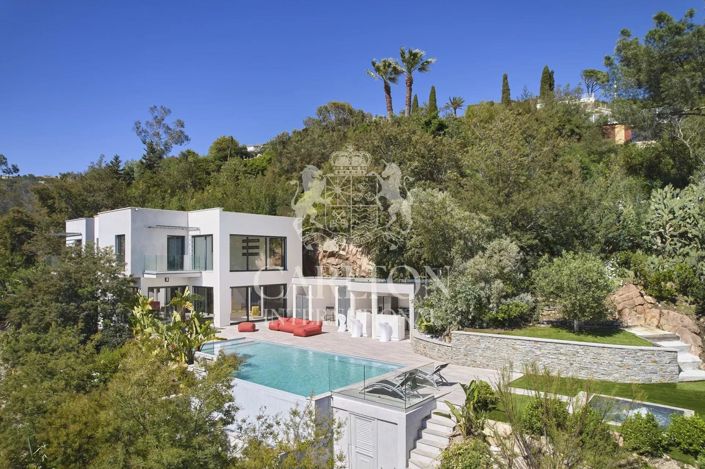 Image No.2-5 Bed House for sale