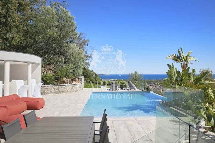 Image No.3-5 Bed House for sale