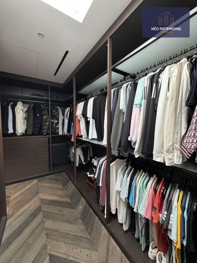 Image No.20-3 Bed Apartment for sale