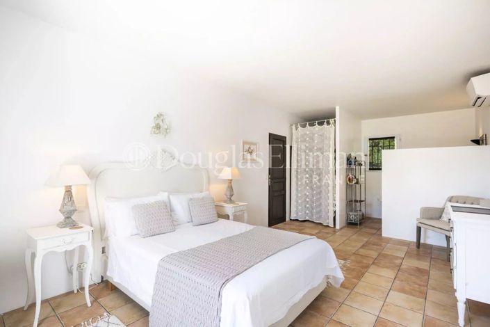 Image No.8-Maison de 4 chambres à vendre à Châteauneuf-Grasse