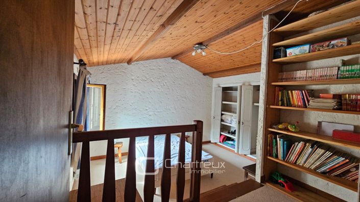 Image No.10-7 Bed House for sale