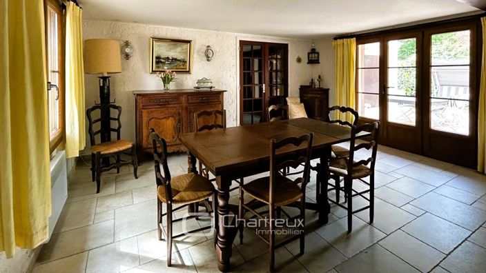 Image No.4-7 Bed House for sale