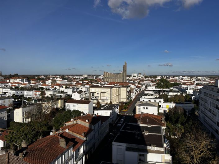 Image No.12-3 Bed Apartment for sale