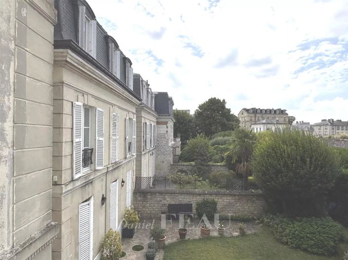 Image No.1-4 Bed Apartment for sale