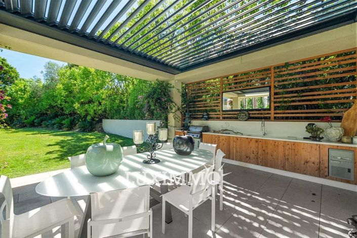 Image No.16-5 Bed House for sale