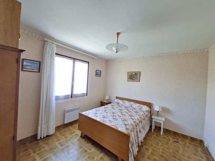 Image No.12-3 Bed House for sale