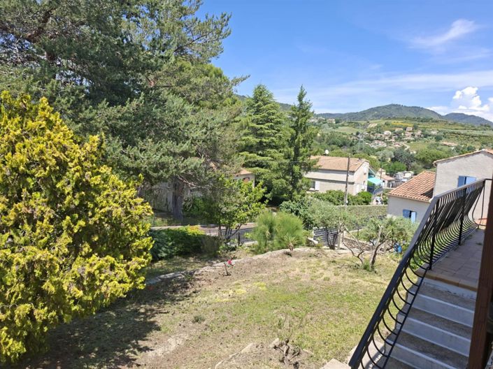 Image No.17-3 Bed House for sale