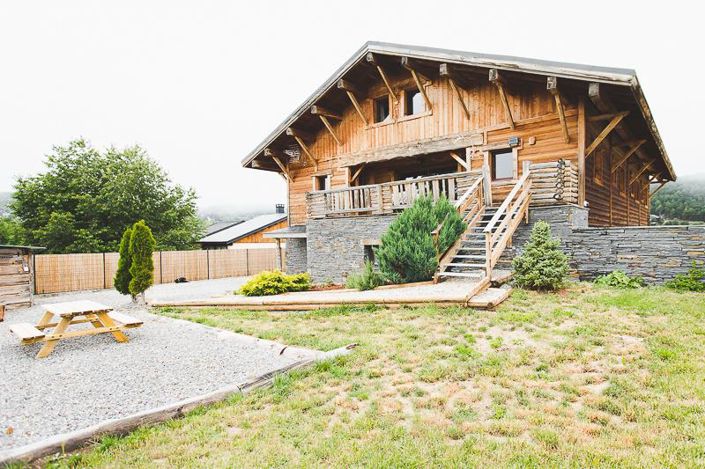 Image No.1-8 Bed House for sale