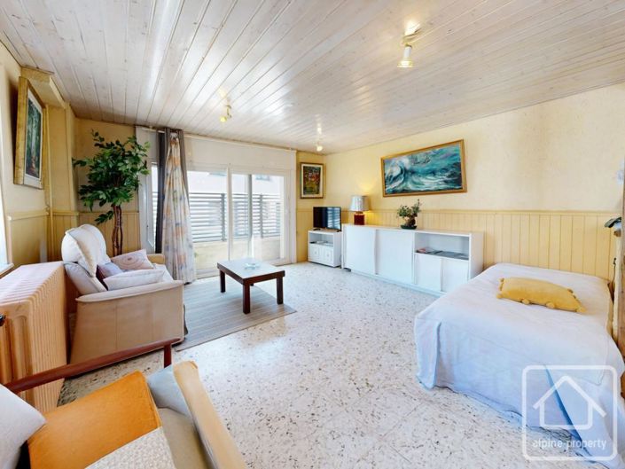 Image No.3-4 Bed Property for sale