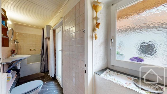 Image No.35-4 Bed Property for sale