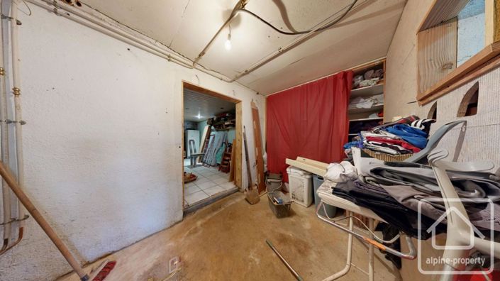 Image No.46-4 Bed Property for sale