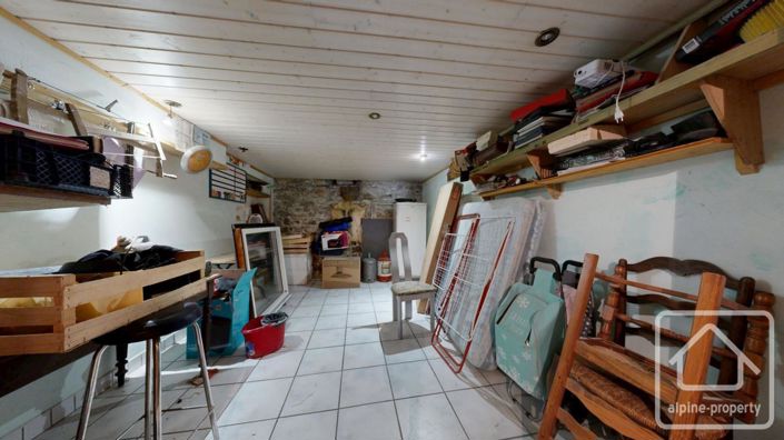 Image No.47-4 Bed Property for sale