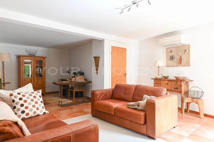 Image No.12-3 Bed House for sale