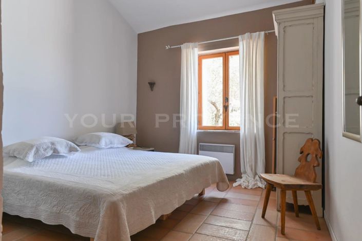 Image No.17-3 Bed House for sale