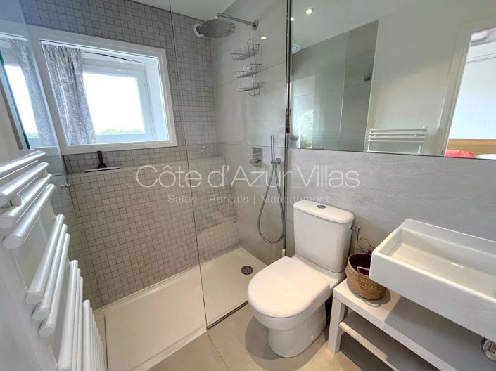 Image No.14-4 Bed House for sale