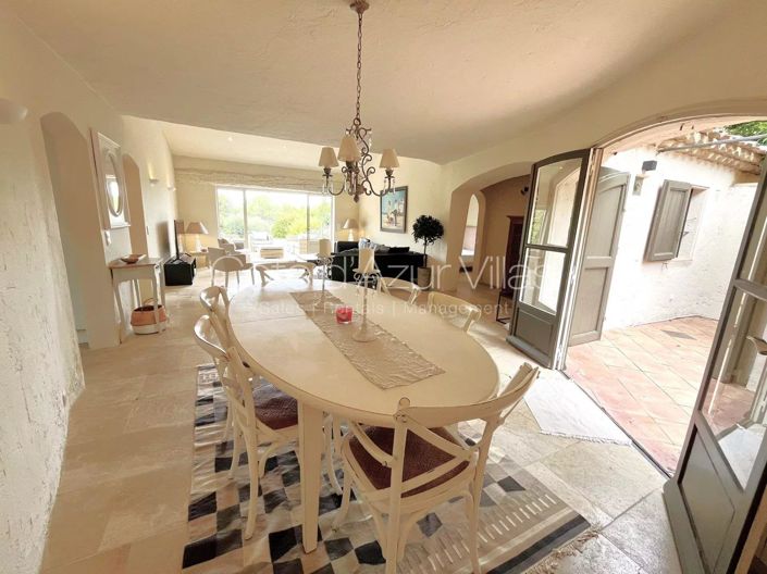 Image No.6-4 Bed House for sale