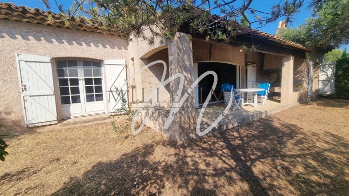 Image No.1-4 Bed House for sale