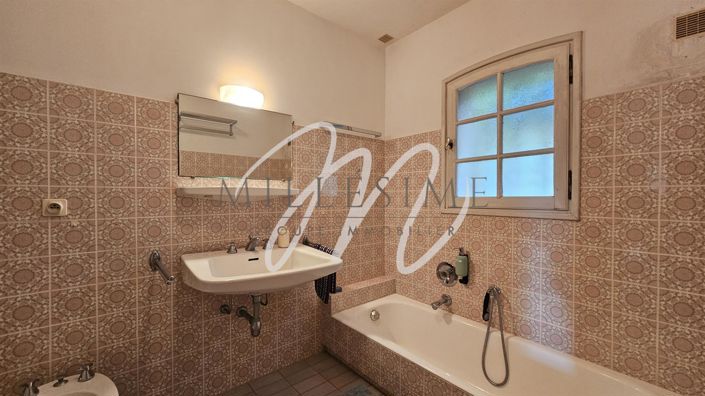 Image No.13-4 Bed House for sale