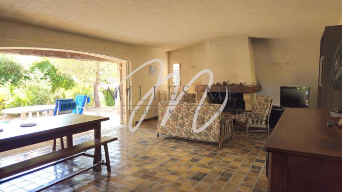 Image No.17-4 Bed House for sale