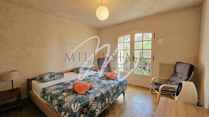 Image No.7-4 Bed House for sale