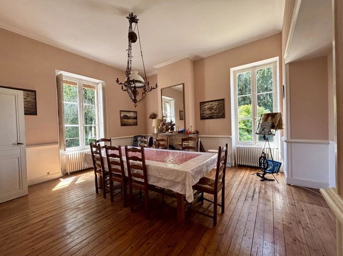 Image No.10-4 Bed House for sale