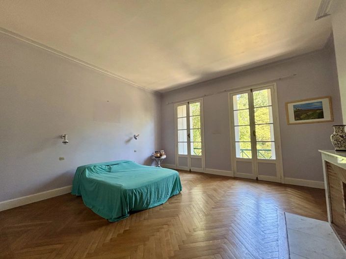 Image No.13-4 Bed House for sale