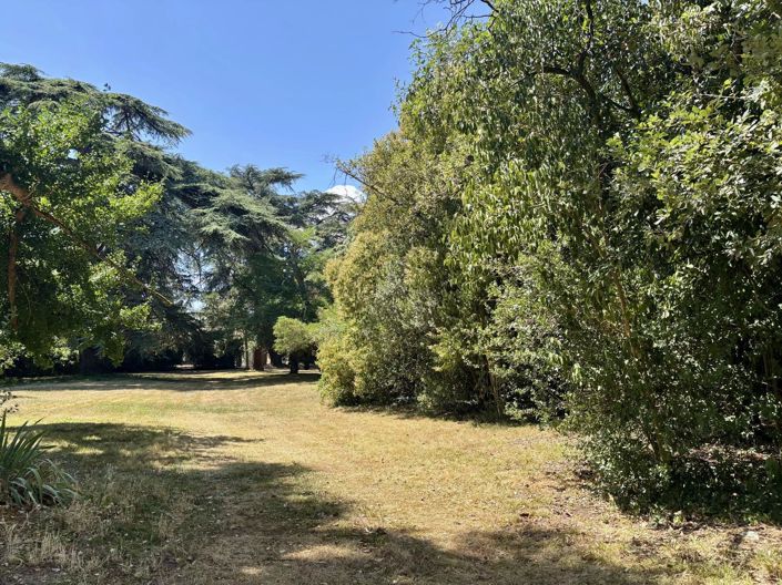 Image No.2-4 Bed House for sale