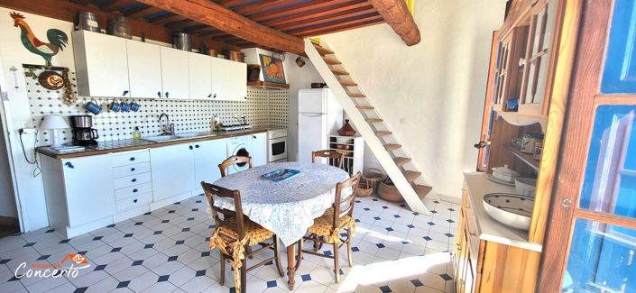 Image No.8-2 Bed House for sale