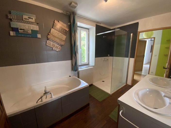 Image No.14-6 Bed House for sale