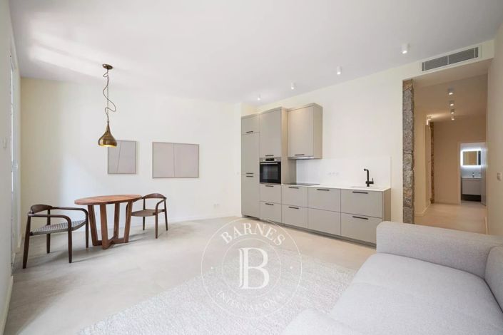 Image No.1-2 Bed Apartment for sale