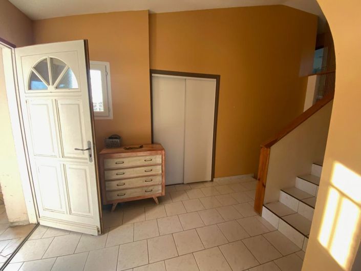 Image No.15-4 Bed House for sale