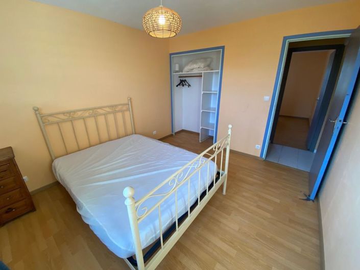 Image No.18-4 Bed House for sale