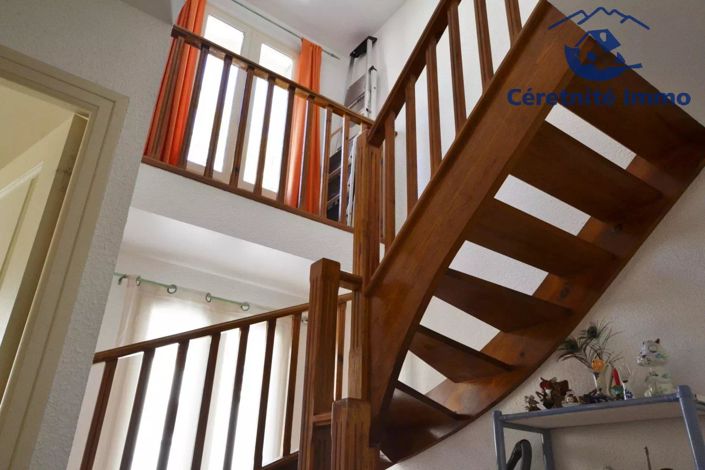 Image No.10-3 Bed House for sale