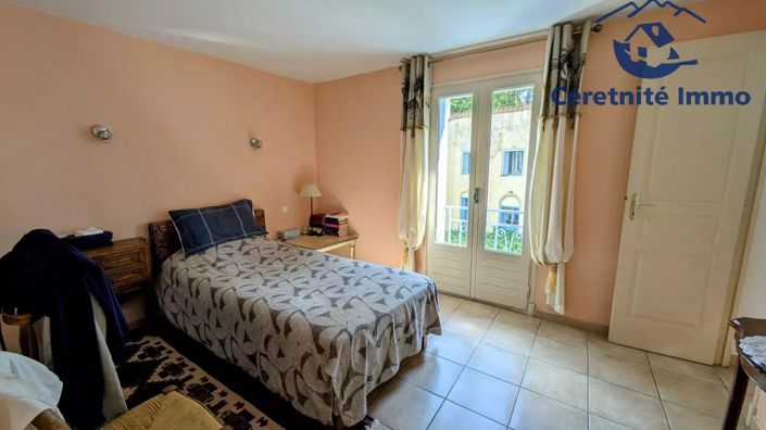 Image No.15-3 Bed House for sale