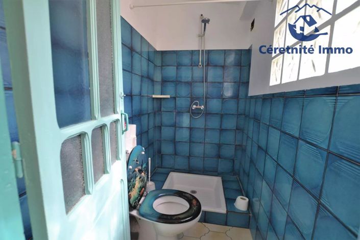 Image No.10-3 Bed House for sale