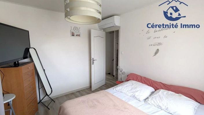 Image No.11-2 Bed House for sale