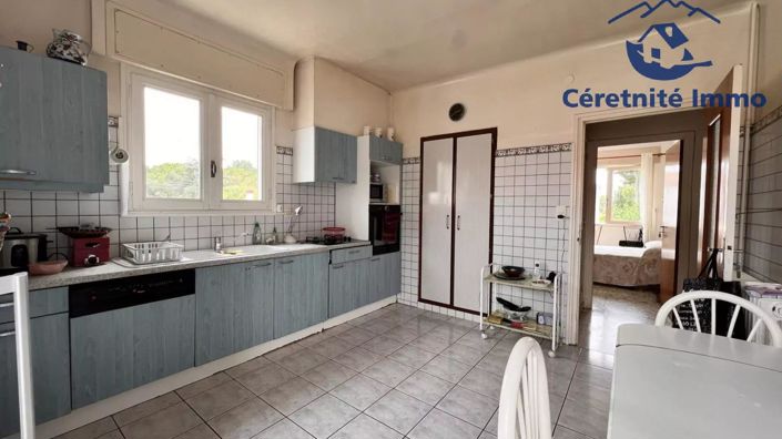 Image No.2-3 Bed House for sale