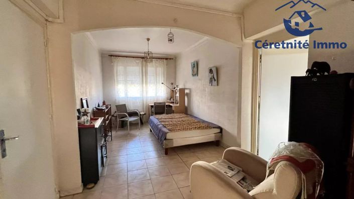 Image No.6-3 Bed House for sale